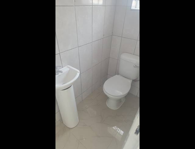 1 bed property to rent in ROUXVILLE